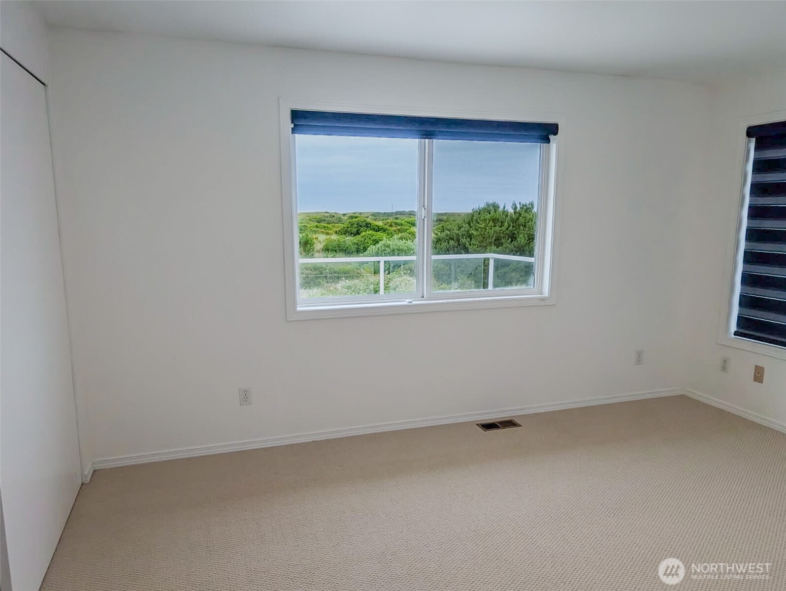 935 S Sand Dune Avenue SW, Ocean Shores, WA 98569