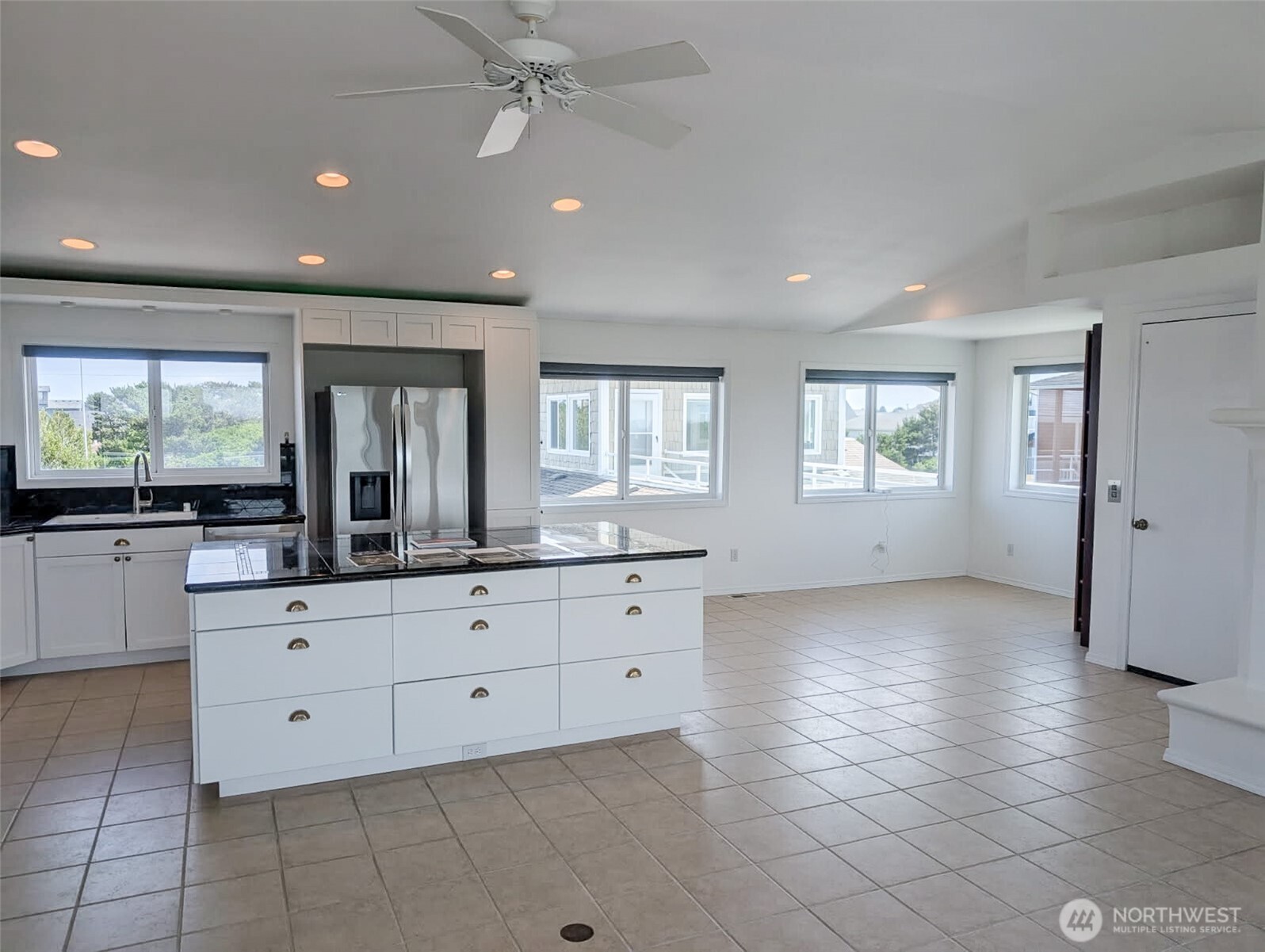 935 S Sand Dune Avenue SW, Ocean Shores, WA 98569