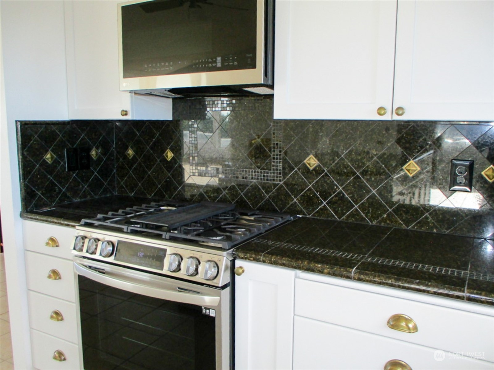 935 S Sand Dune Avenue SW, Ocean Shores, WA 98569