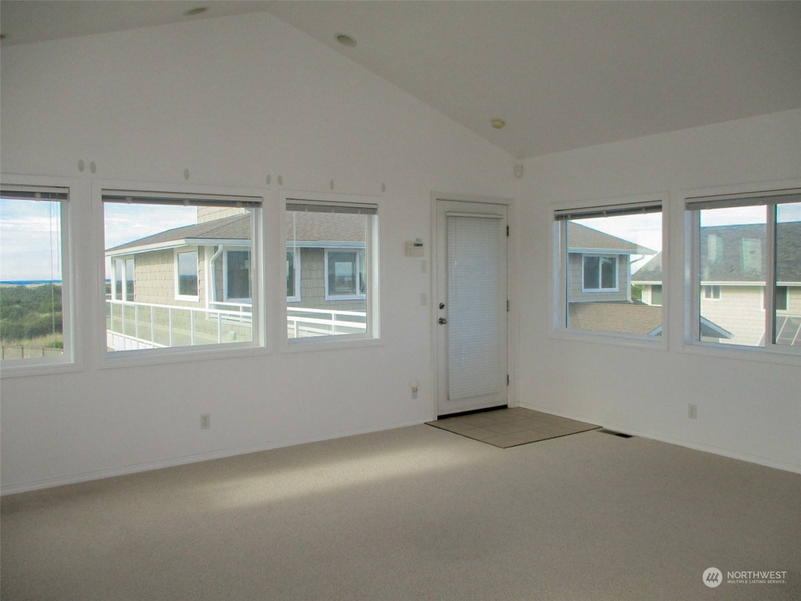 935 S Sand Dune Avenue SW, Ocean Shores, WA 98569