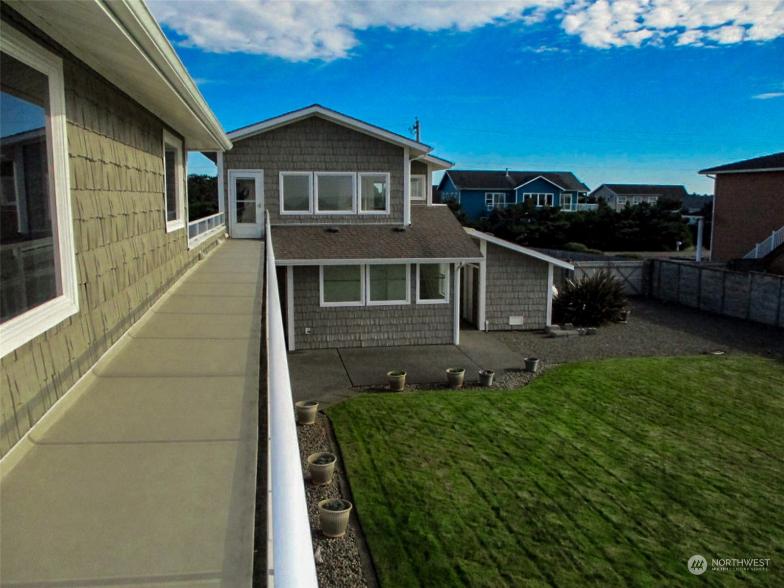 935 S Sand Dune Avenue SW, Ocean Shores, WA 98569