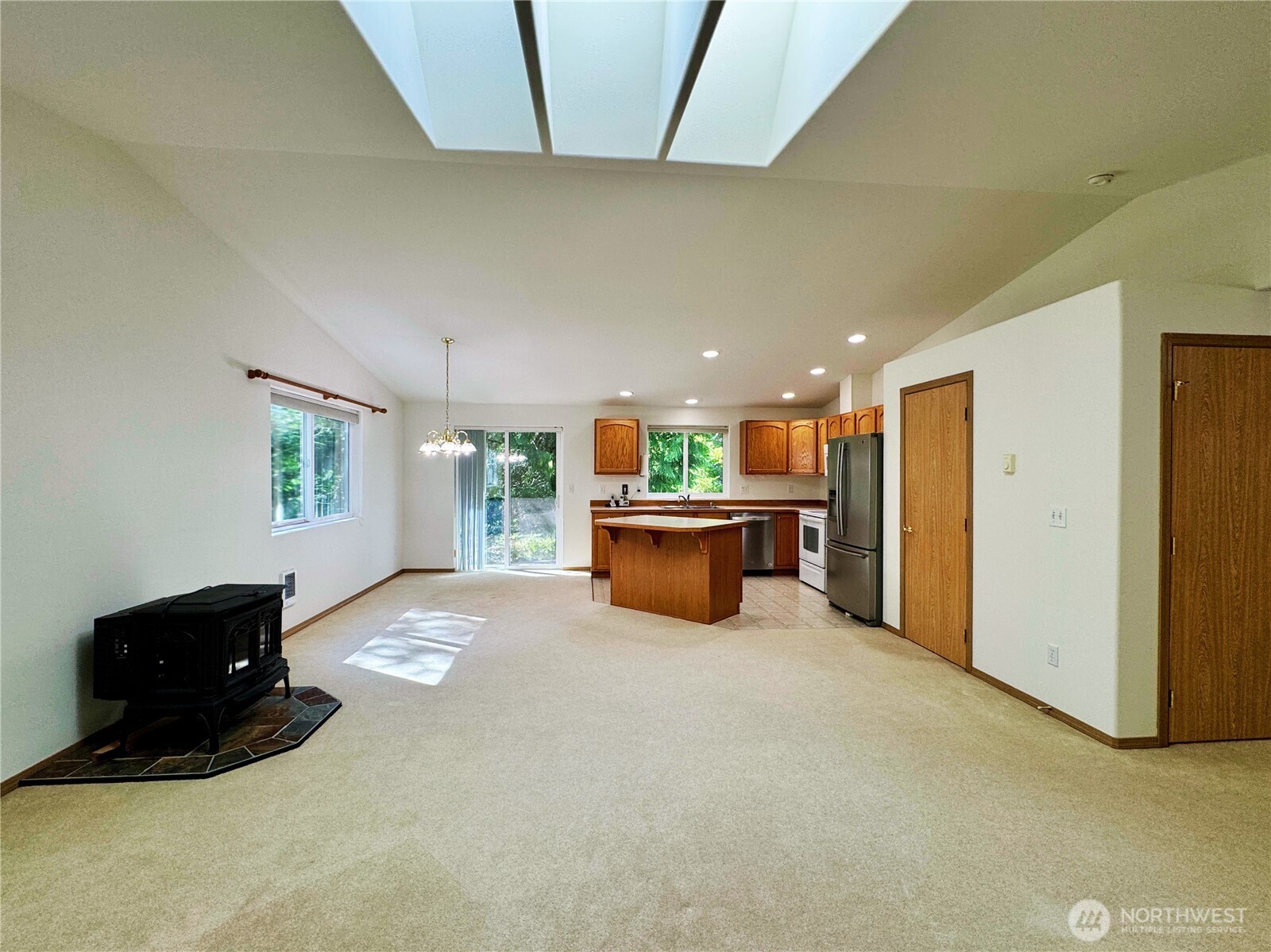 301 Pointes Drive E, Shelton, WA 98584