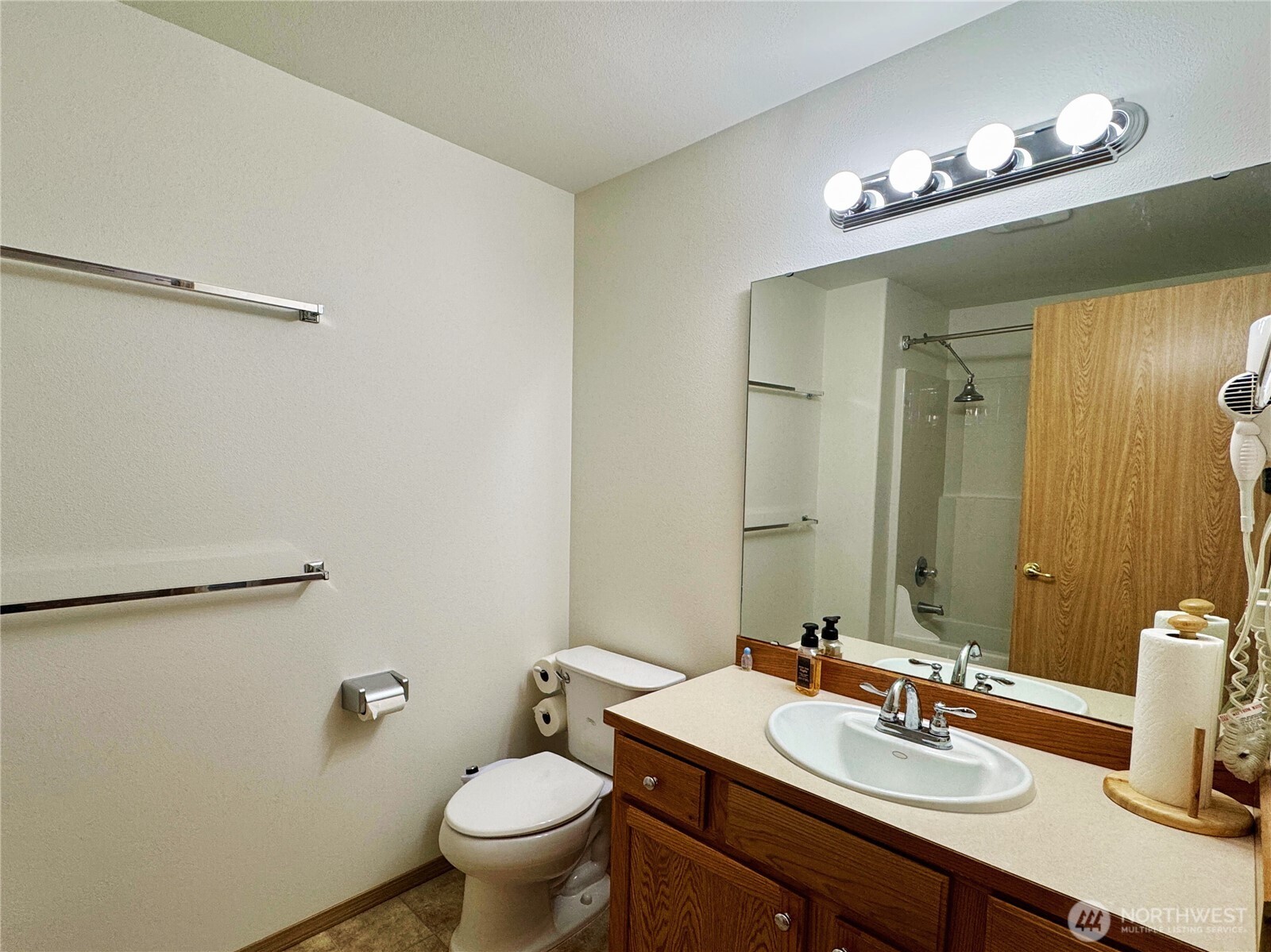 301 Pointes Drive E, Shelton, WA 98584