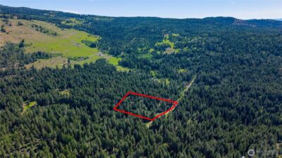 45 Spring Meadow Lane , Oroville, WA 98844