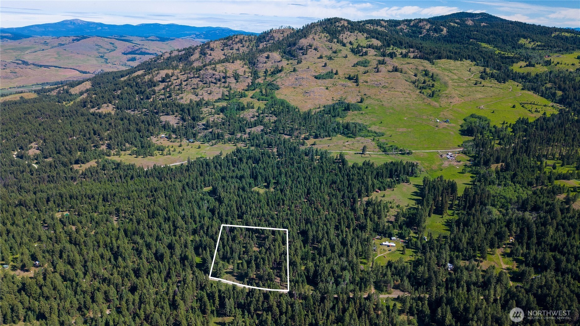 45 Spring Meadow Lane , Oroville, WA 98844