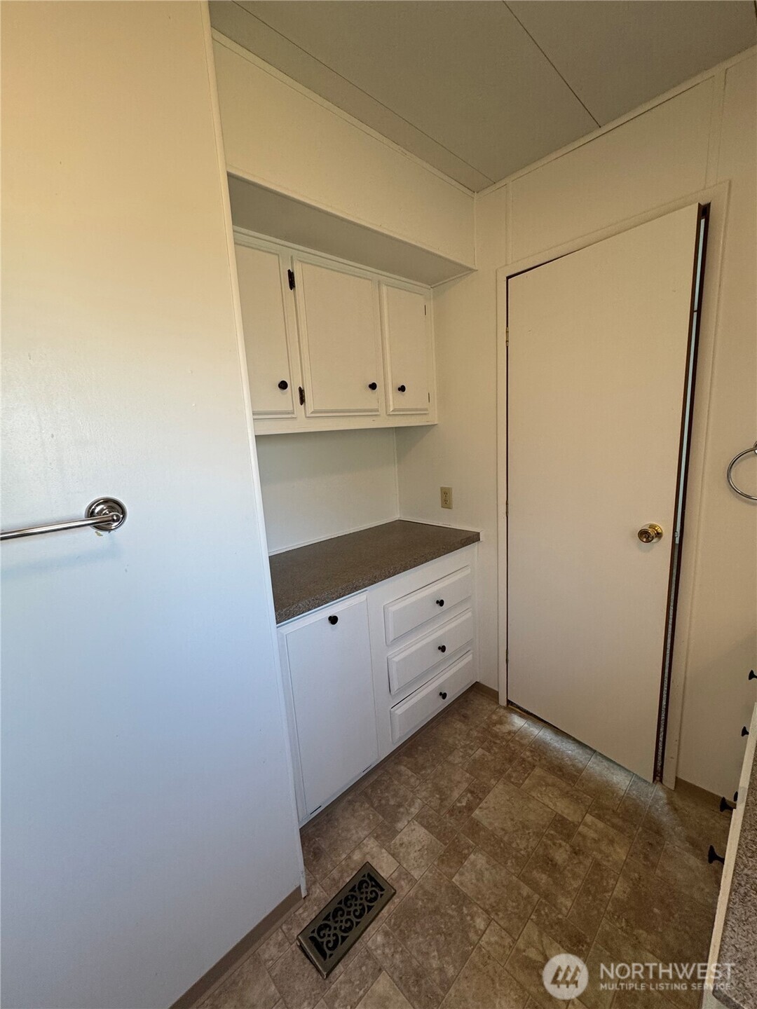 1402 22nd Street NE #5, Auburn, WA 98002