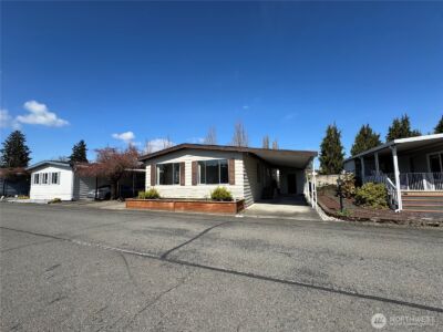 1402 22nd Street NE #5, Auburn, WA 98002 - Photo 2