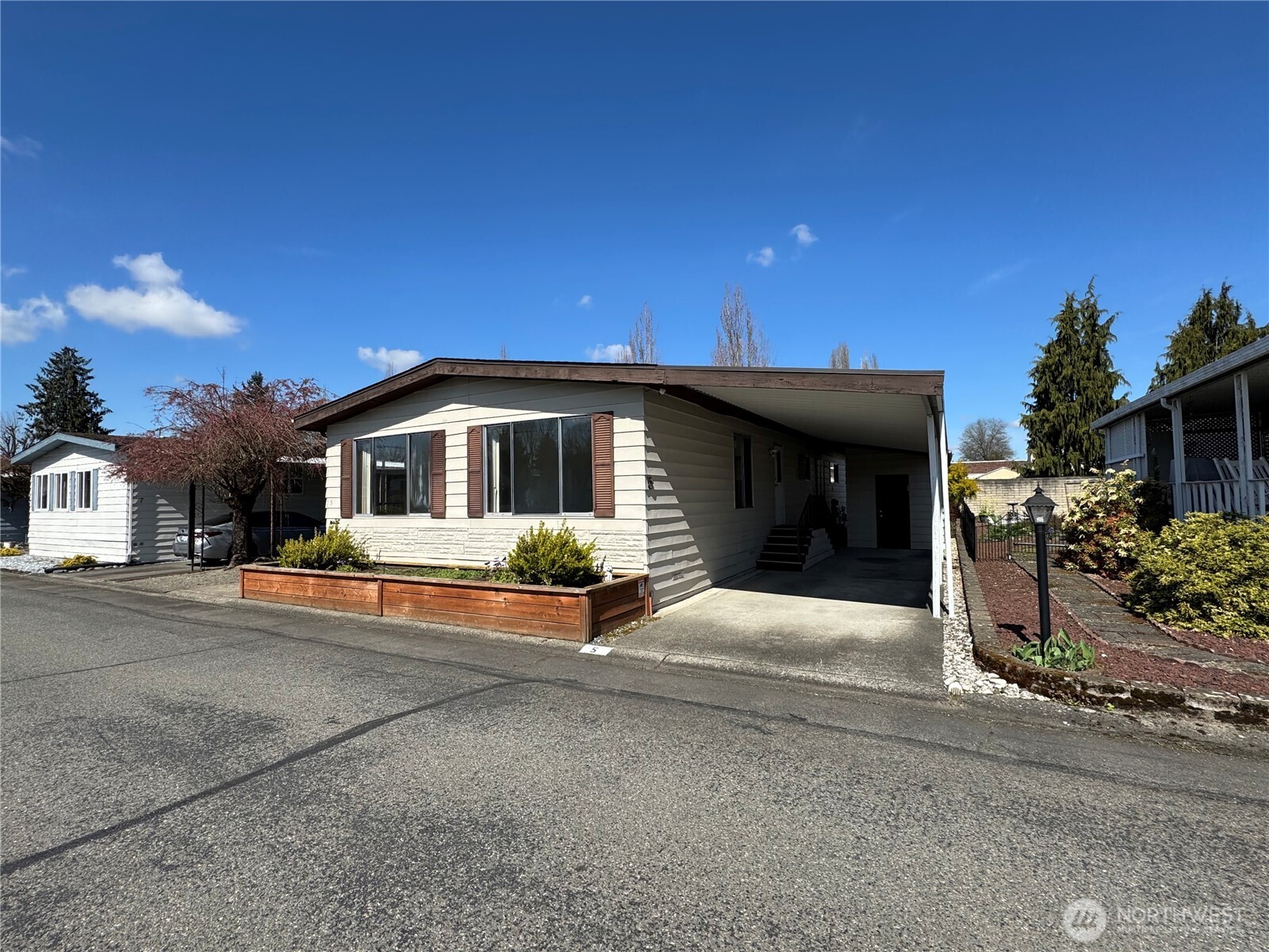 1402 22nd Street NE #5, Auburn, WA 98002