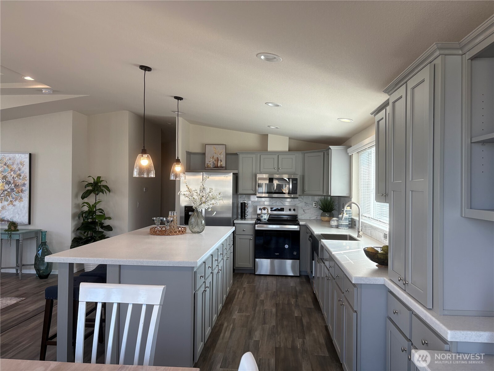 886 N Rock Rose Avenue , Sequim, WA 98382-9552