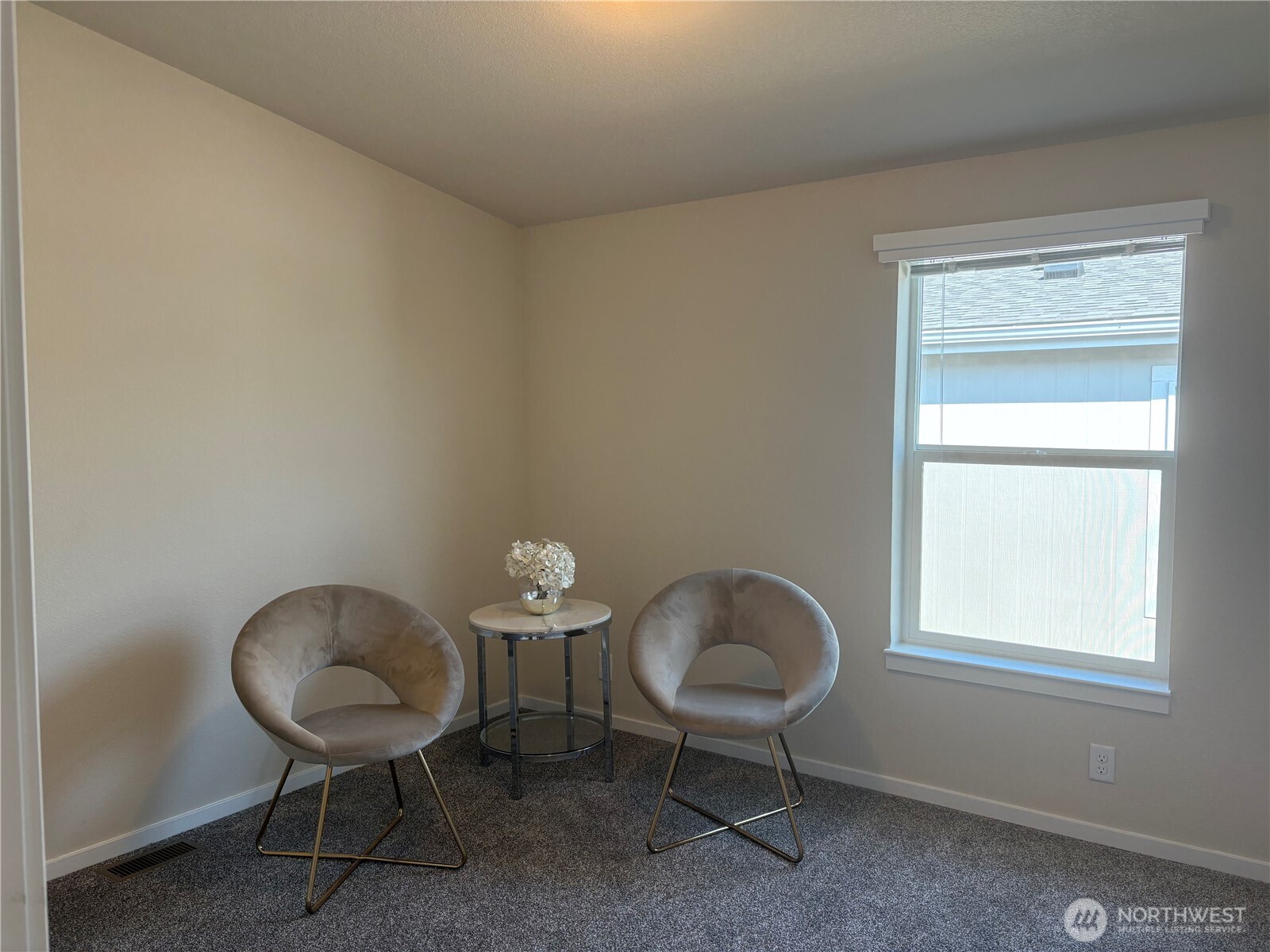 886 N Rock Rose Avenue , Sequim, WA 98382-9552