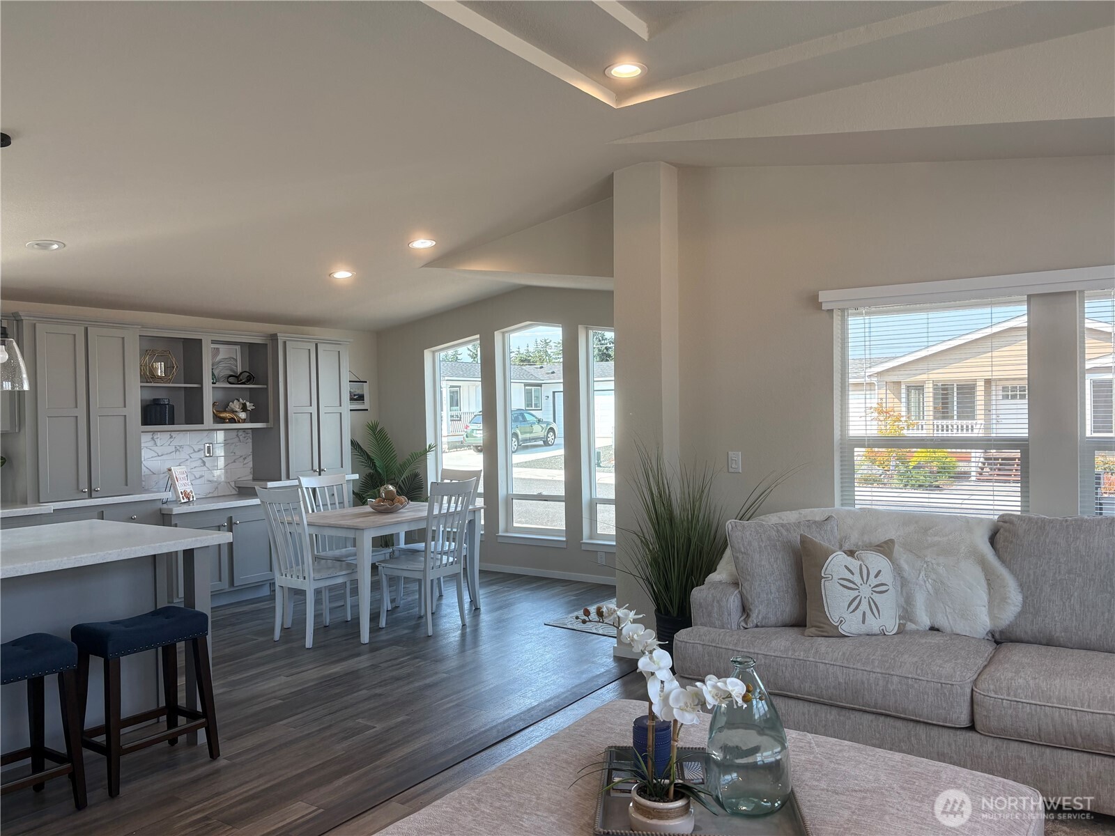 886 N Rock Rose Avenue , Sequim, WA 98382-9552