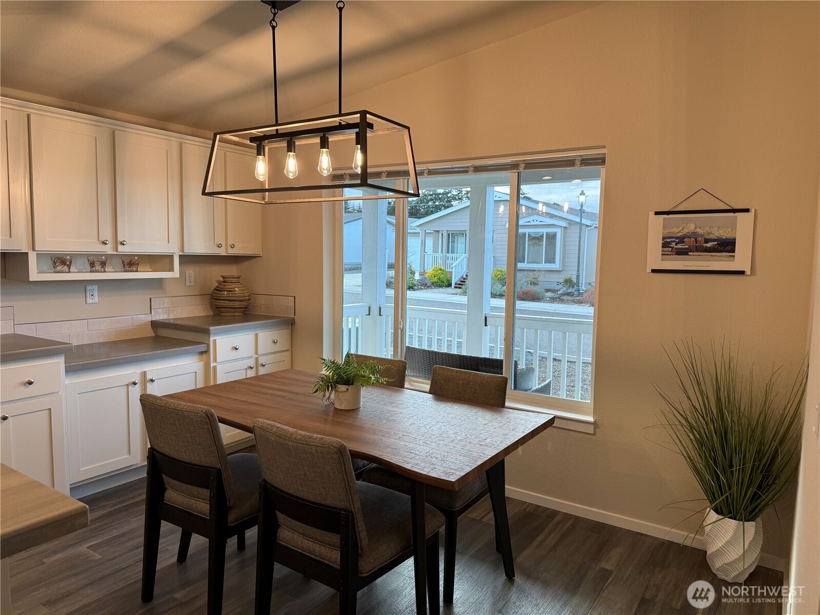 896 N Rock Rose Avenue , Sequim, WA 98382-9552