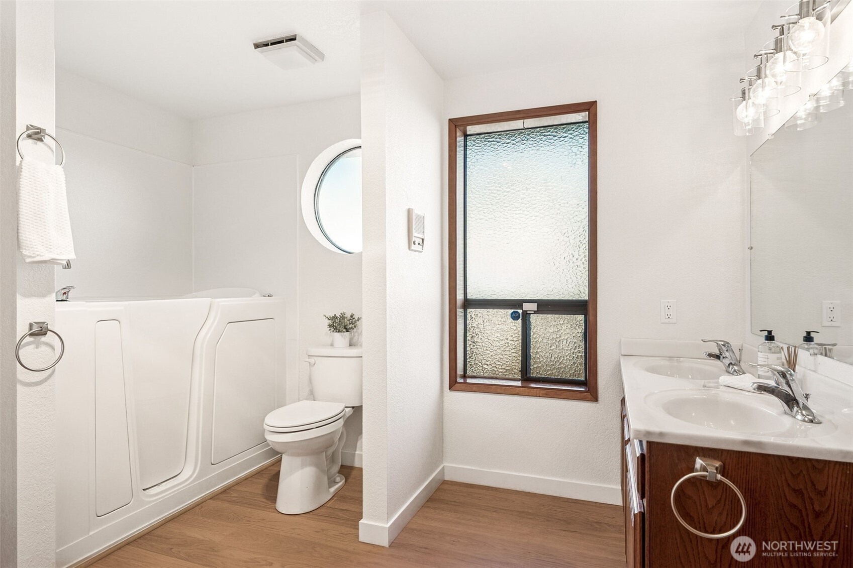 1189 Ocean Shores Boulevard , Ocean Shores, WA 98569