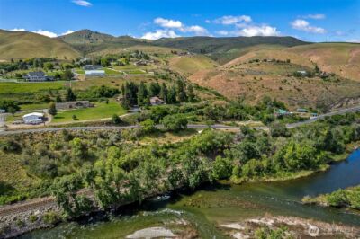 2080 Sleepy Hollow Road , Wenatchee, WA 98801