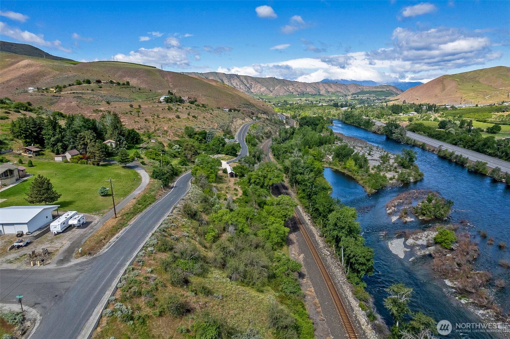 2080 Sleepy Hollow Road , Wenatchee, WA 98801