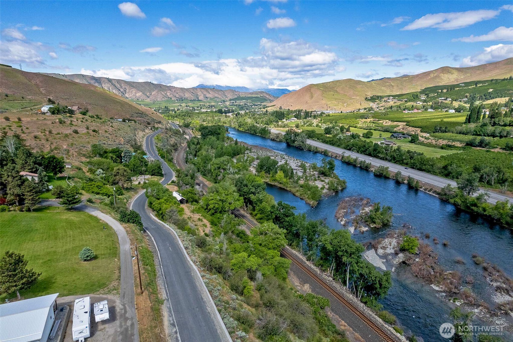 2080 Sleepy Hollow Road , Wenatchee, WA 98801