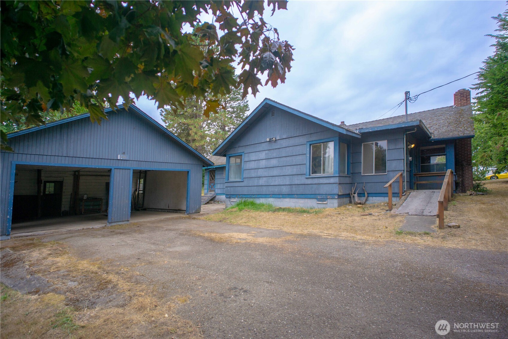 1122 W Spruce Street , Port Angeles, WA 98362