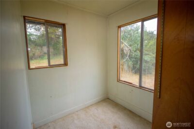 1122 W Spruce Street , Port Angeles, WA 98362 - Photo 12