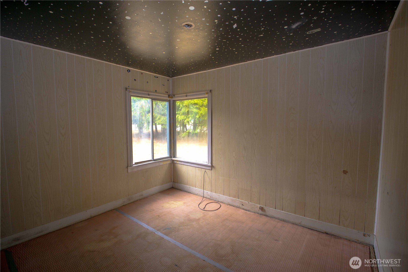 1122 W Spruce Street , Port Angeles, WA 98362
