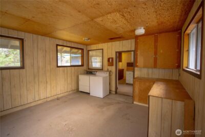 1122 W Spruce Street , Port Angeles, WA 98362 - Photo 9