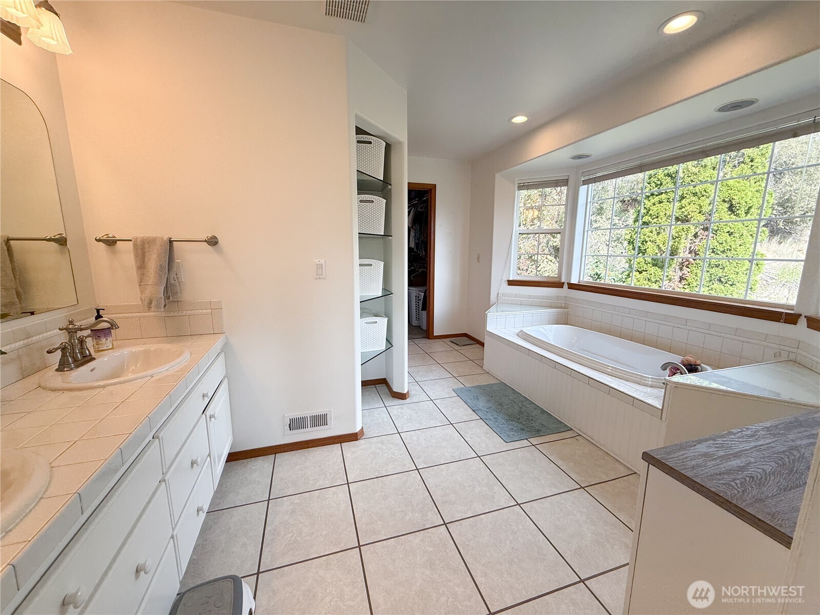 6 VALLEY VIEW PARK Drive , Omak, WA 98841