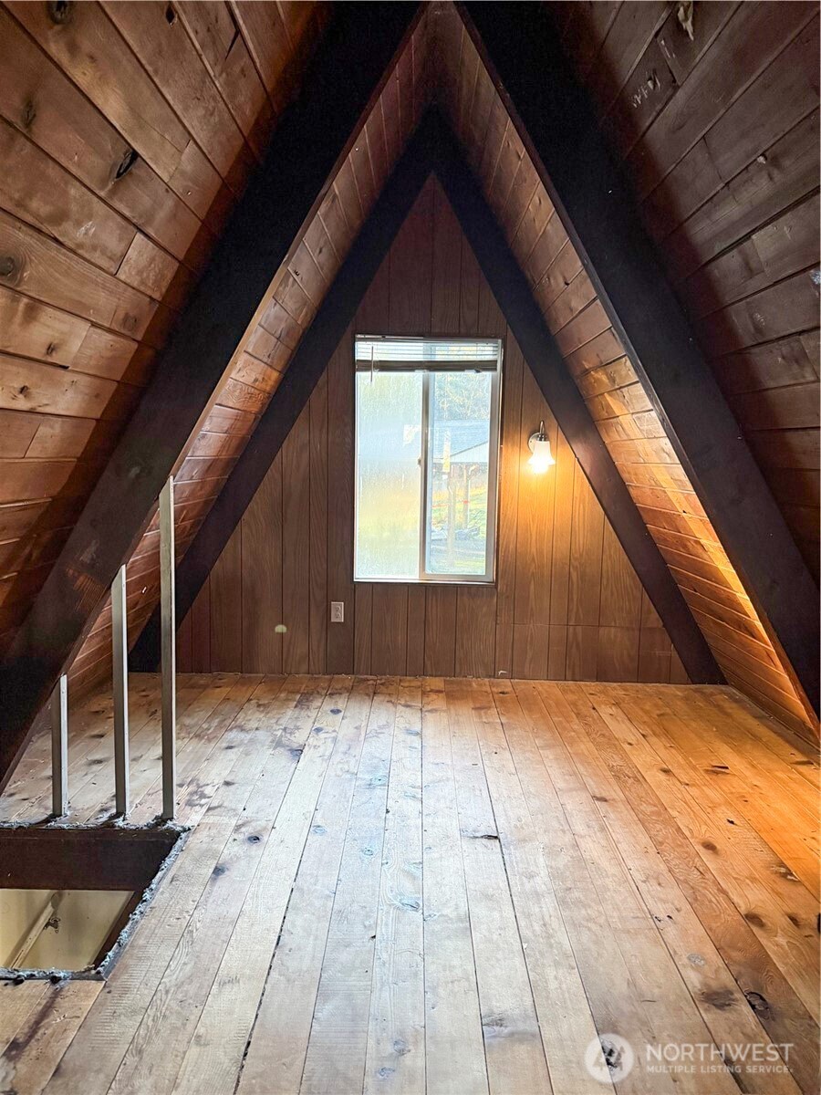 550 E Trails End Drive , Belfair, WA 98528