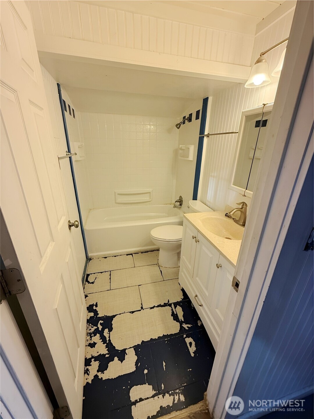 550 E Trails End Drive , Belfair, WA 98528