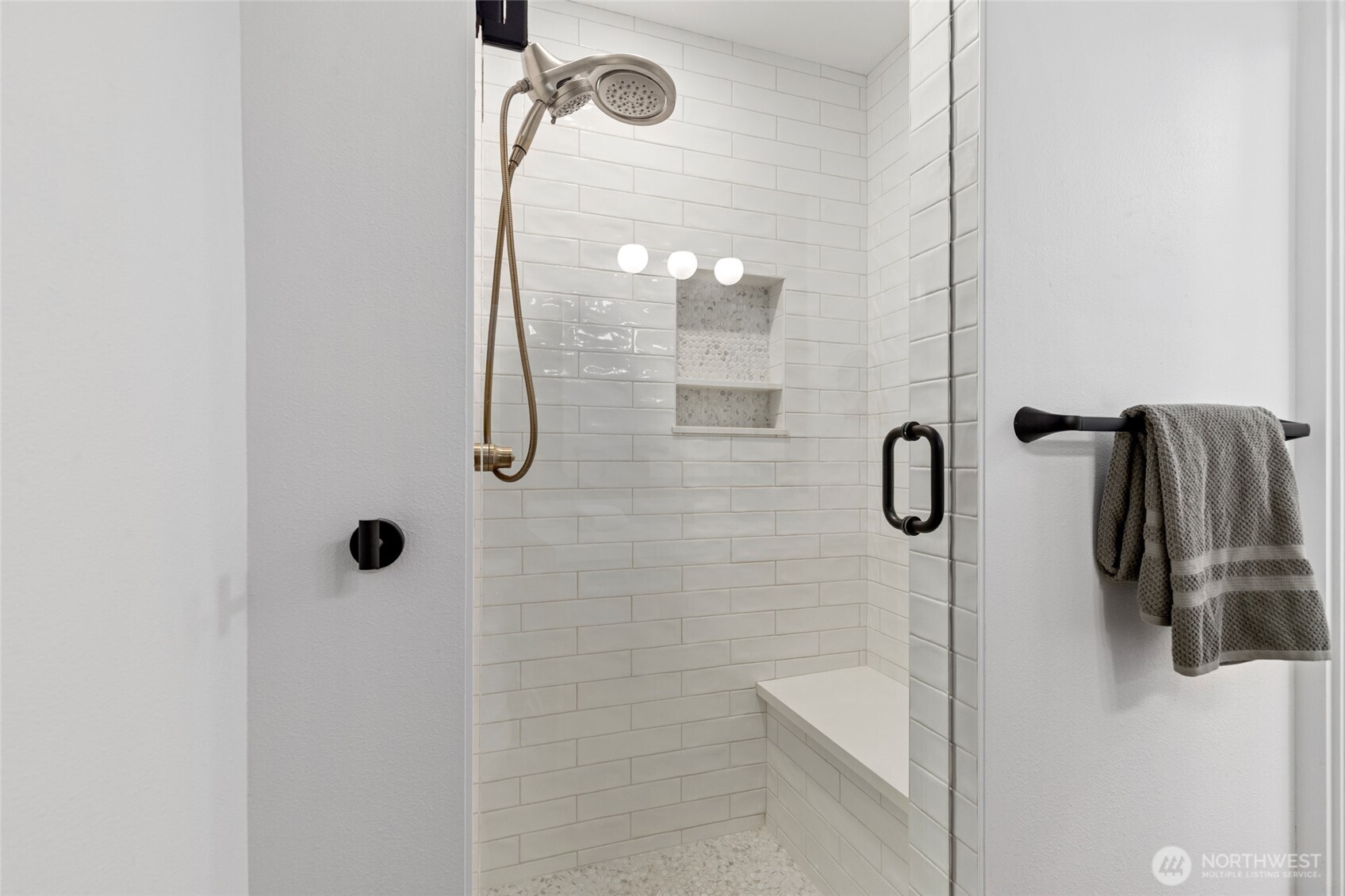 7850 Green Lake Drive N #101, Seattle, WA 98103