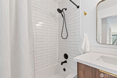 7850 Green Lake Drive N #101, Seattle, WA 98103 - Photo 20