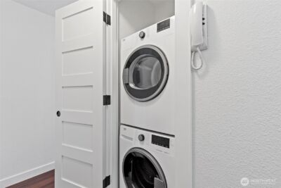 7850 Green Lake Drive N #101, Seattle, WA 98103 - Photo 21