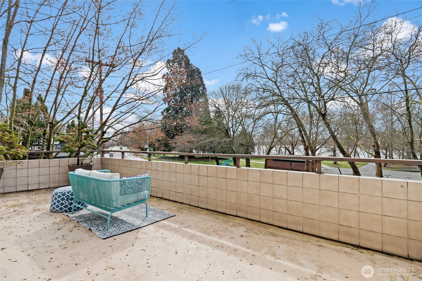 7850 Green Lake Drive N #101, Seattle, WA 98103