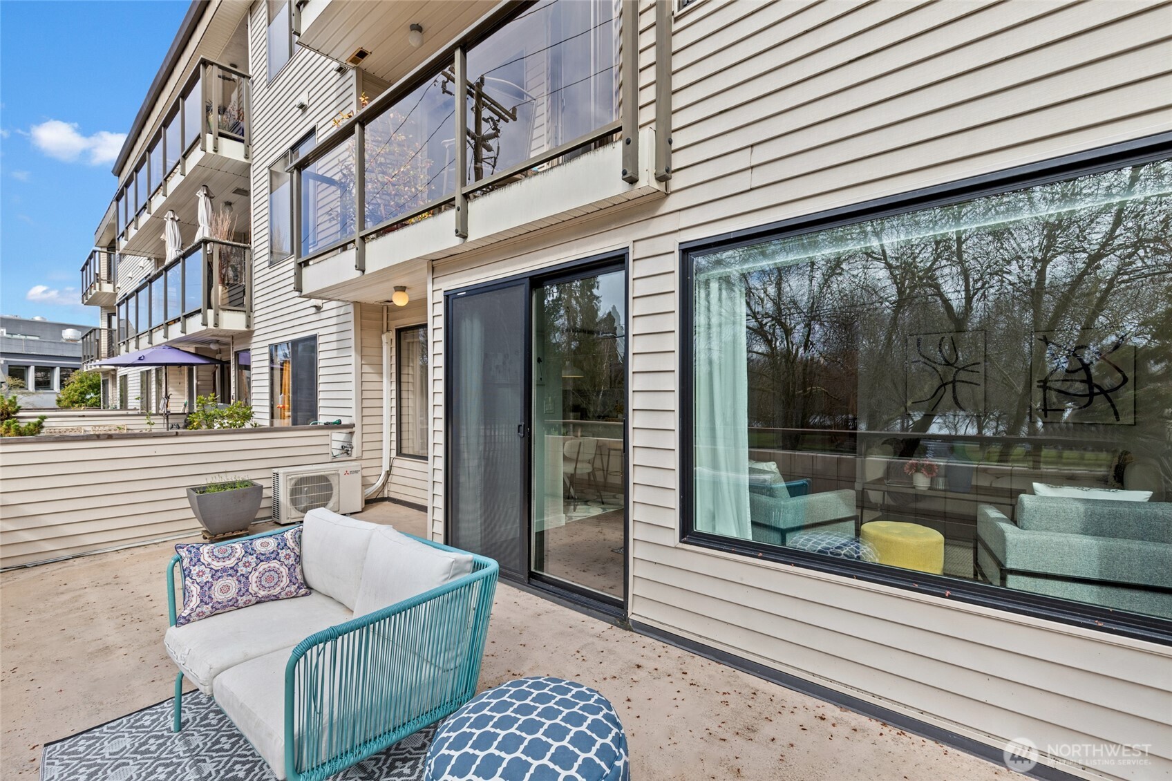 7850 Green Lake Drive N #101, Seattle, WA 98103