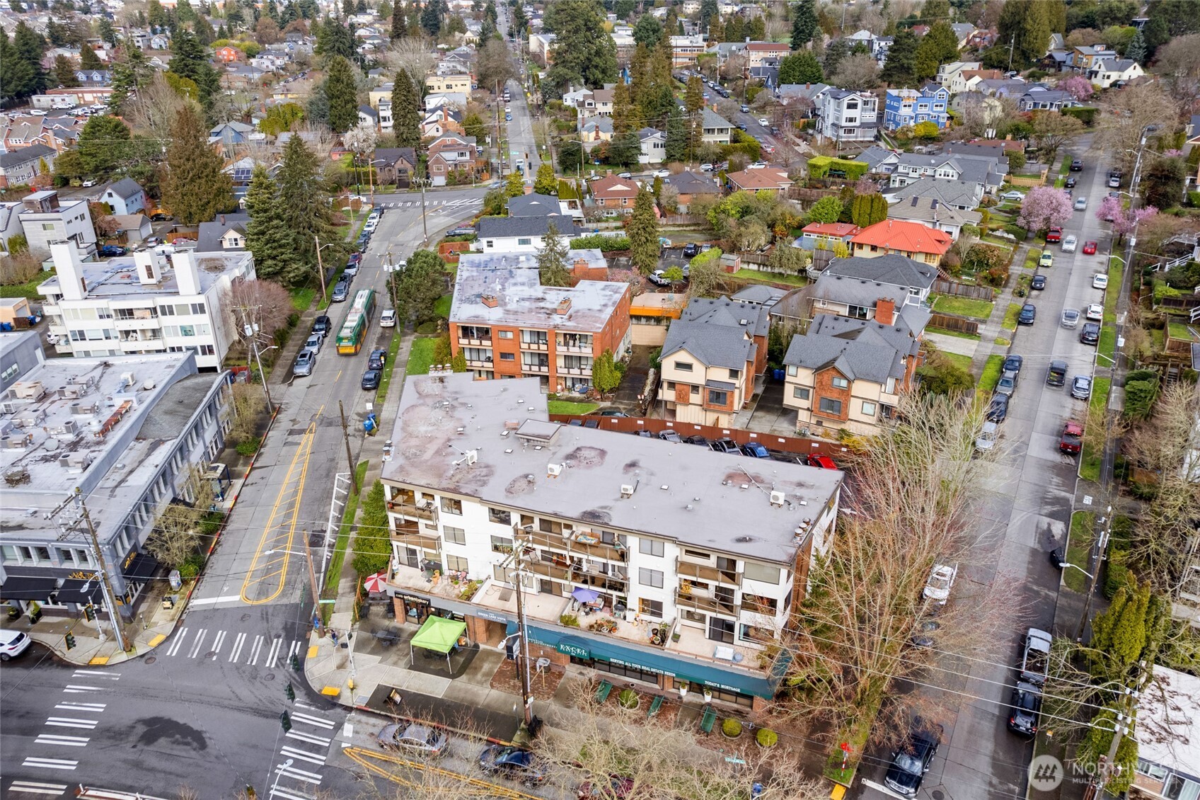 7850 Green Lake Drive N #101, Seattle, WA 98103