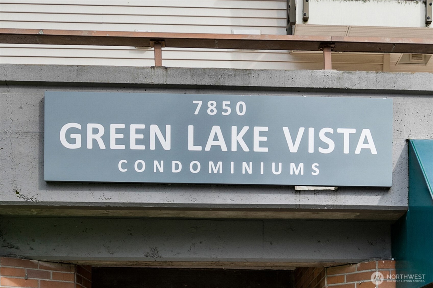 7850 Green Lake Drive N #101, Seattle, WA 98103