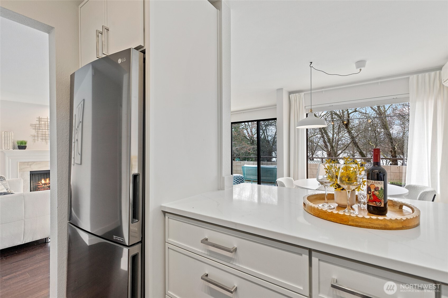 7850 Green Lake Drive N #101, Seattle, WA 98103