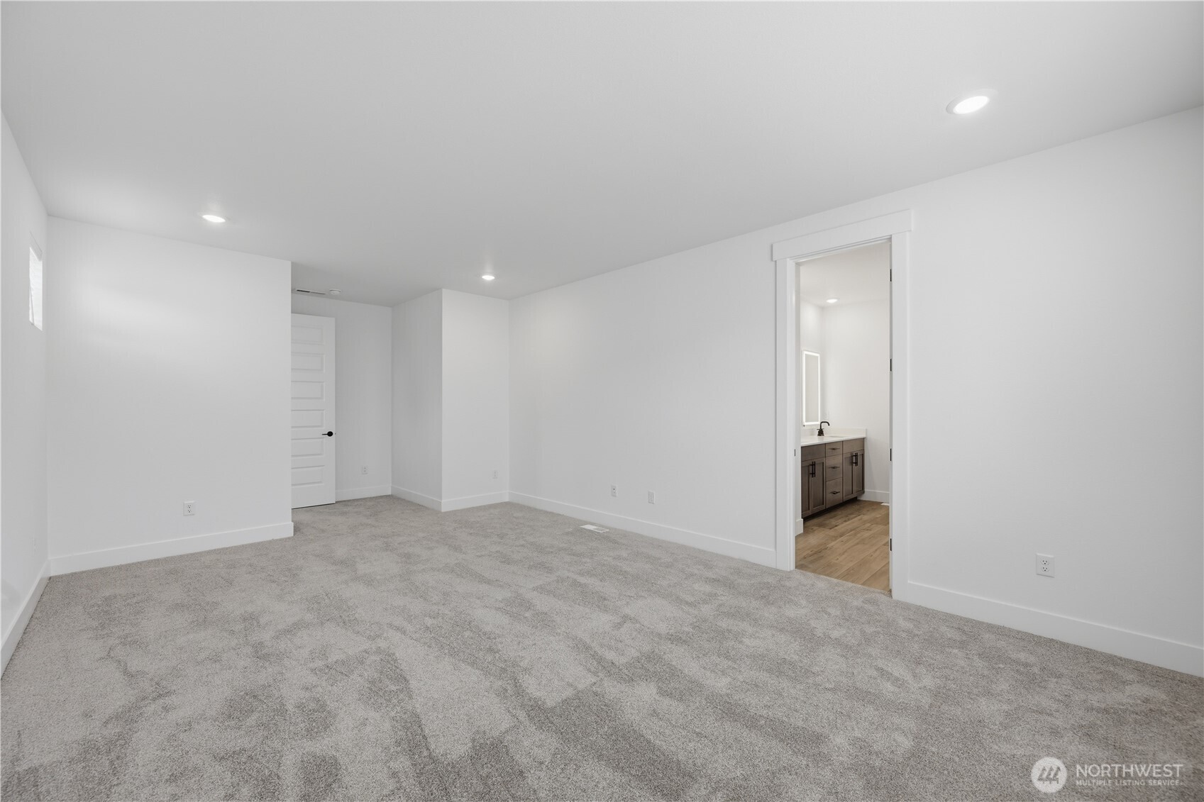 20401 Mystic Place E, Bonney Lake, WA 98391