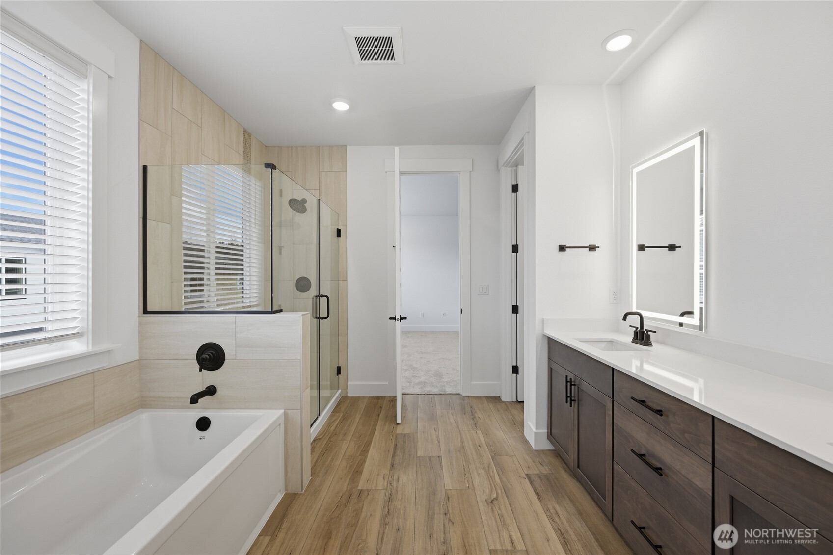 20401 Mystic Place E, Bonney Lake, WA 98391