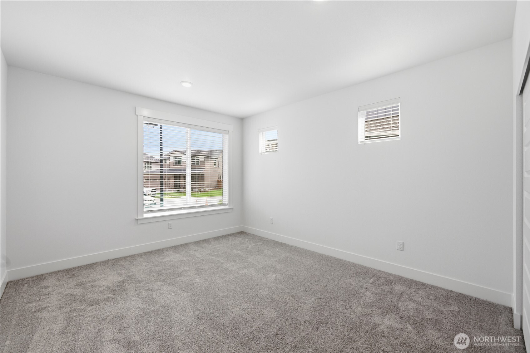 20401 Mystic Place E, Bonney Lake, WA 98391