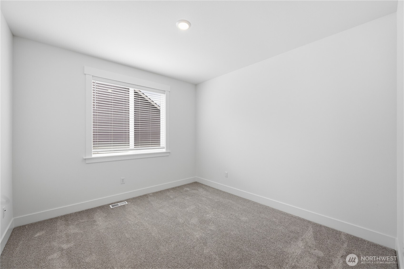 20401 Mystic Place E, Bonney Lake, WA 98391