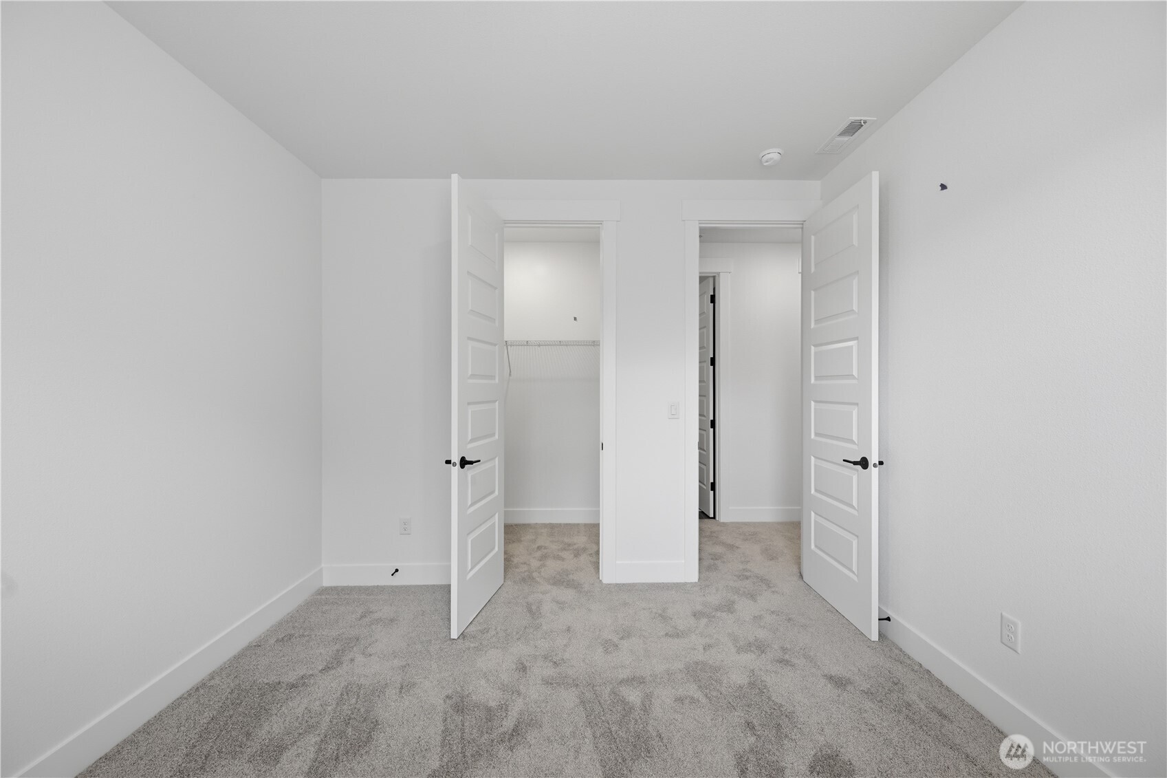 20401 Mystic Place E, Bonney Lake, WA 98391