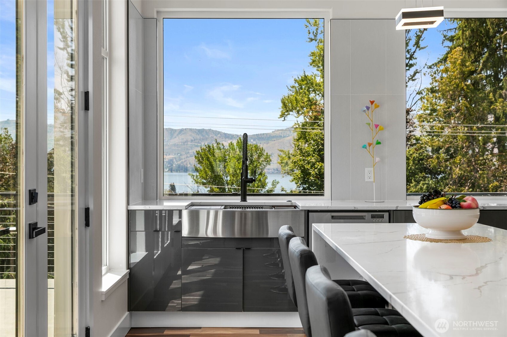 83 Summerset BLVD , Manson, WA 98831