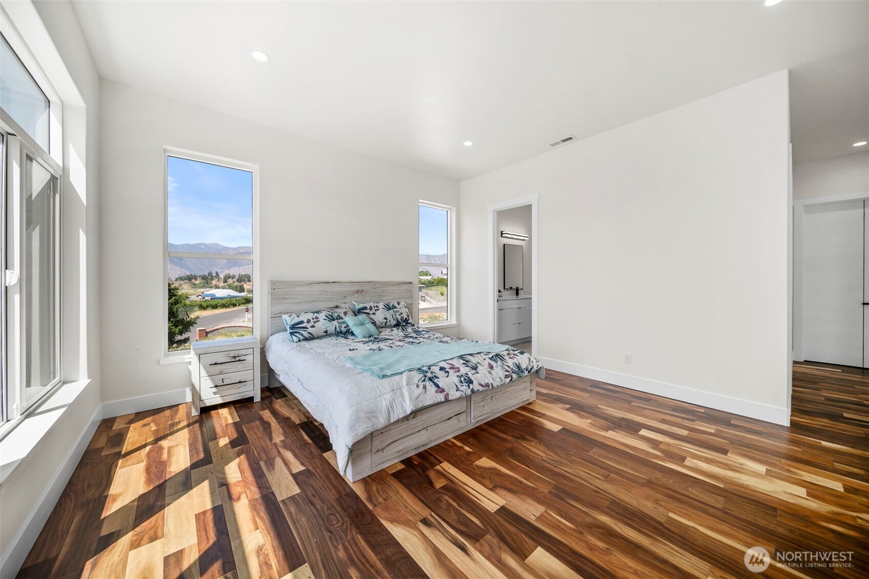 83 Summerset BLVD , Manson, WA 98831