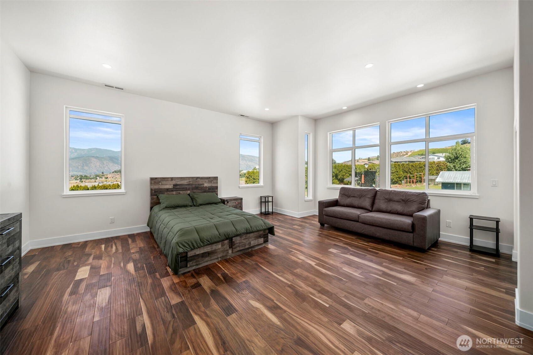 83 Summerset BLVD , Manson, WA 98831