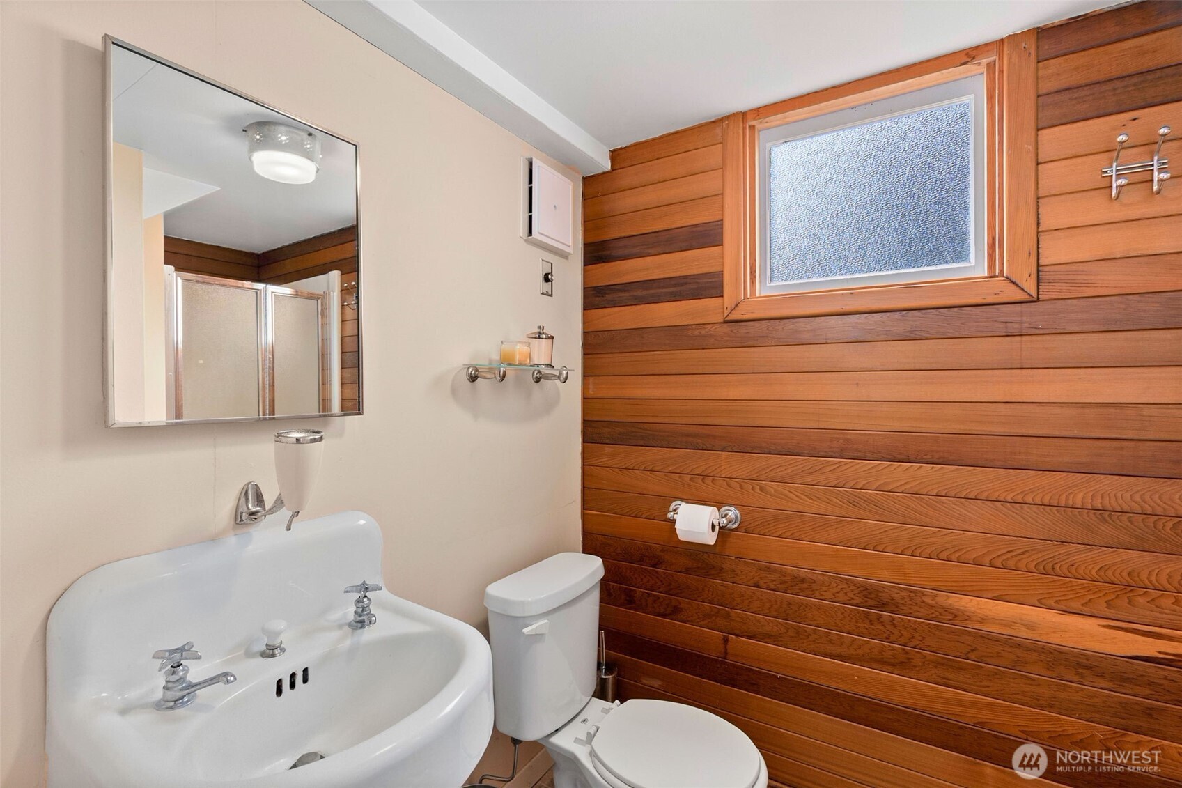 317 W 10th Street , Aberdeen, WA 98520