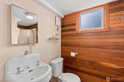 317 W 10th Street , Aberdeen, WA 98520 - Photo 36