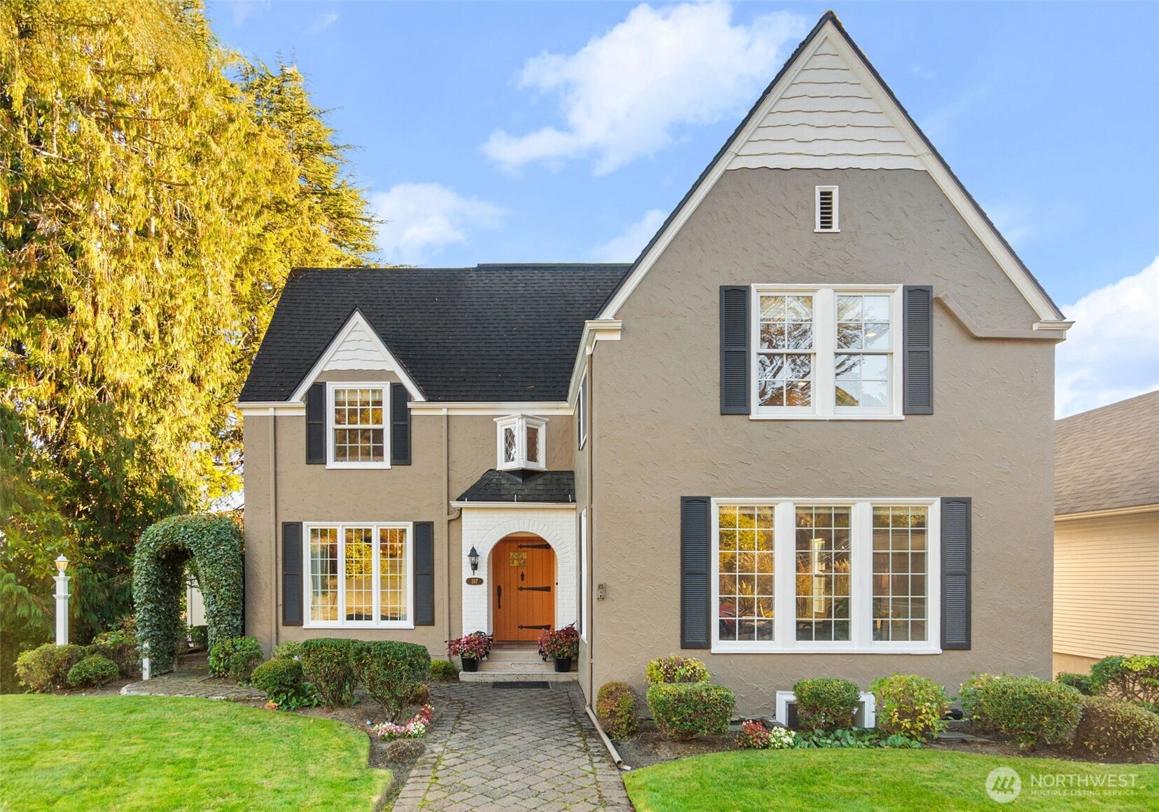 317 W 10th Street , Aberdeen, WA 98520