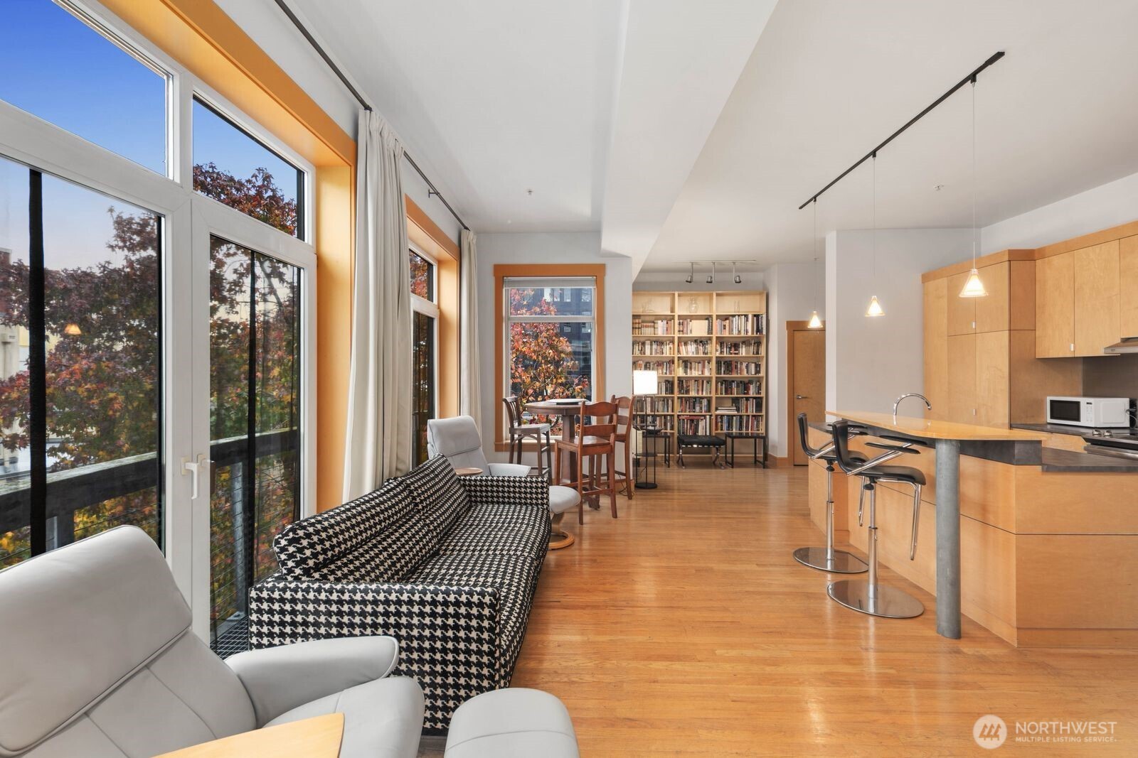 81 Vine Street #406, Seattle, WA 98121