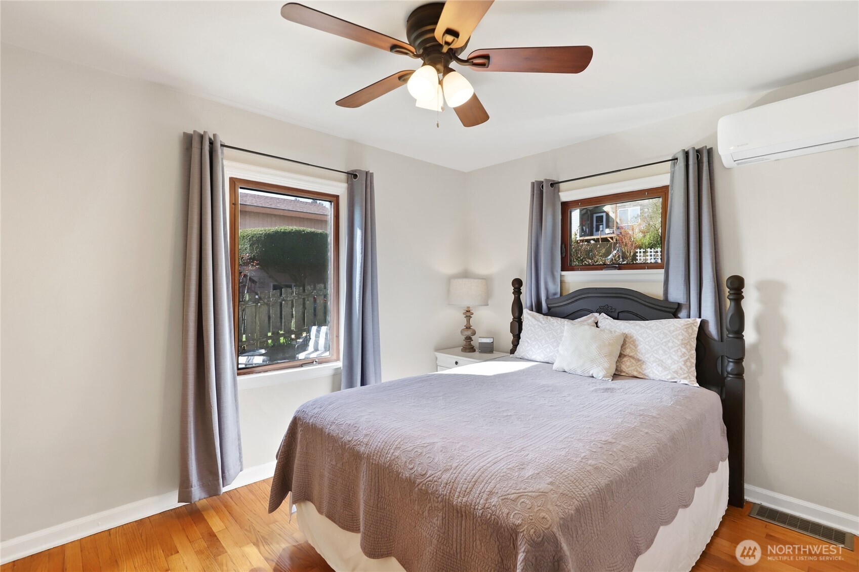 1121 Chester Avenue , Bremerton, WA 98337-1368