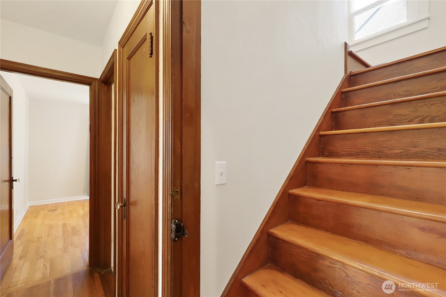 1121 Chester Avenue , Bremerton, WA 98337-1368