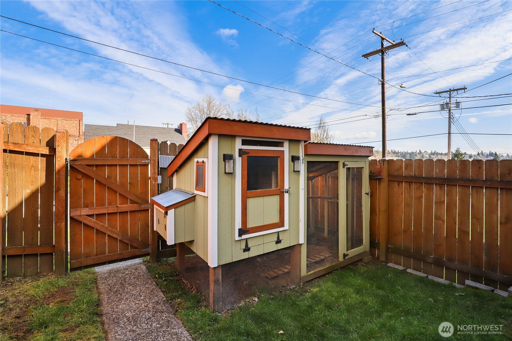 1121 Chester Avenue , Bremerton, WA 98337-1368